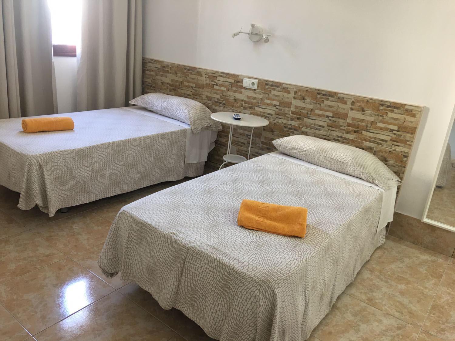 ארסיפה Hostal Residencia Cardona מראה חיצוני תמונה
