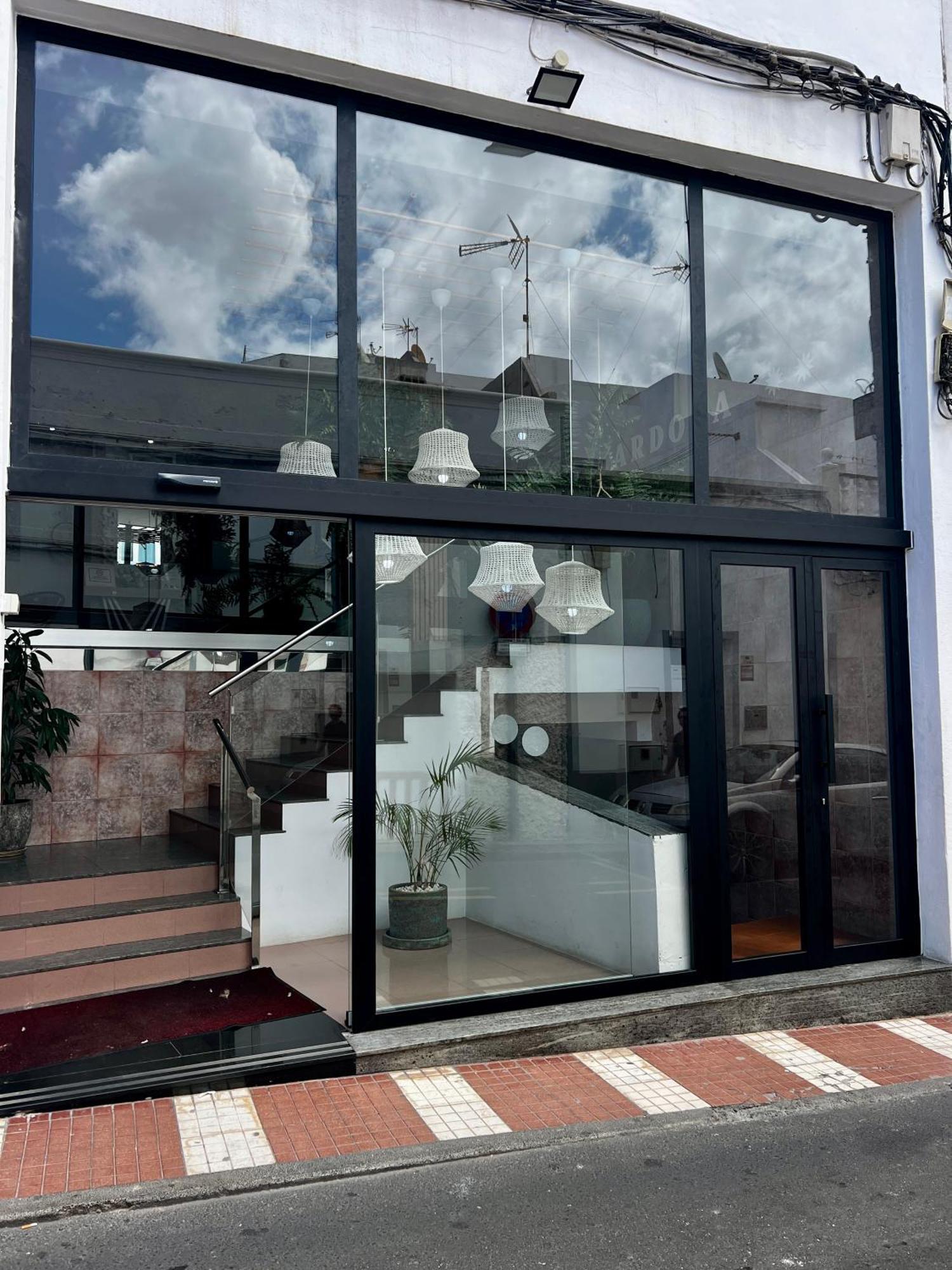 ארסיפה Hostal Residencia Cardona מראה חיצוני תמונה