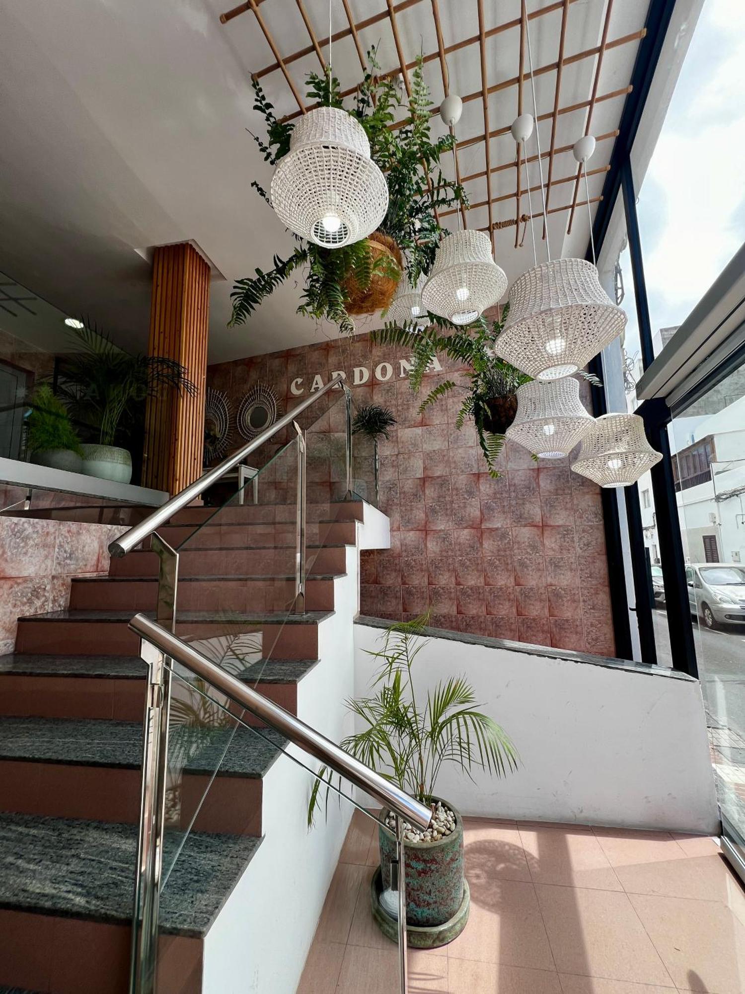 ארסיפה Hostal Residencia Cardona מראה חיצוני תמונה